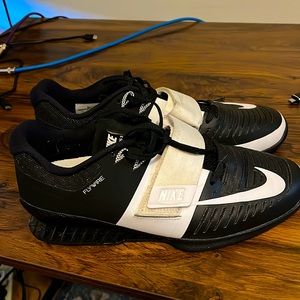 Woman’s Nike Romaleos 3